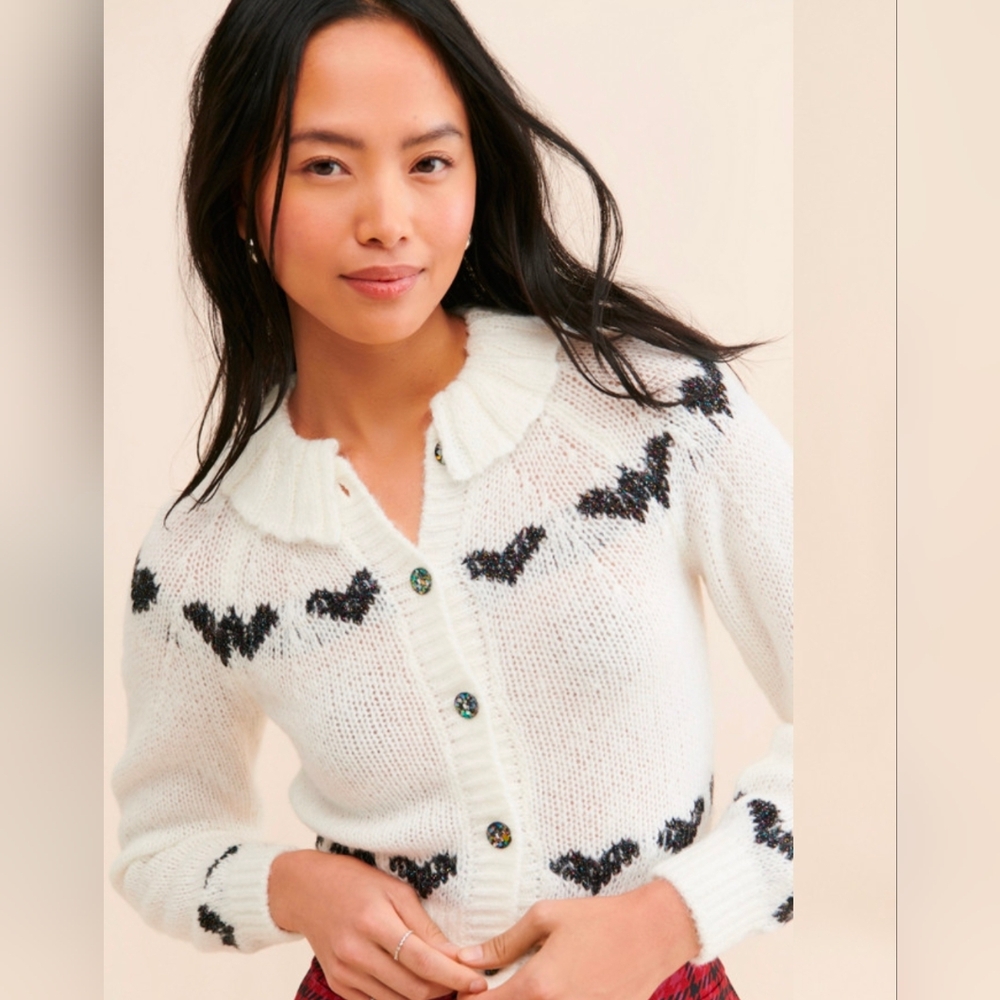 Kimchi Blue Heart Patterned Women's Sweater Size M